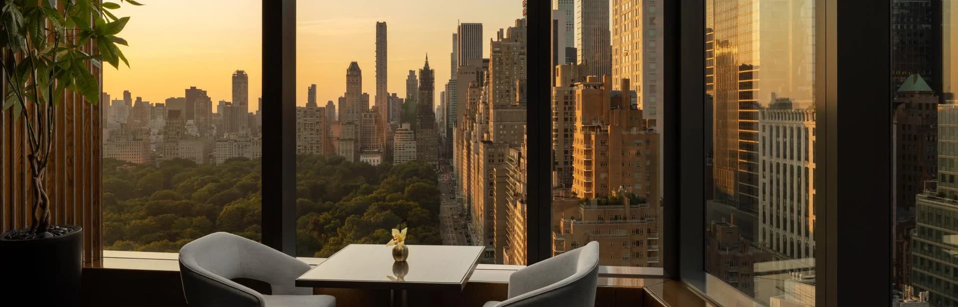 MO Lounge - Hotel Restaurant at Mandarin Oriental, New York, Columbus Circle, Central Park