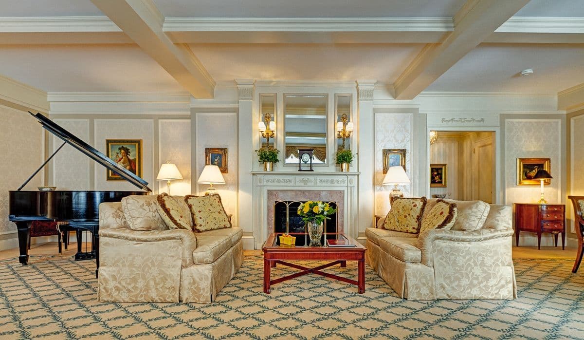 Hotel Elysee - 4-star hotel in Midtown East, Rockefeller Center