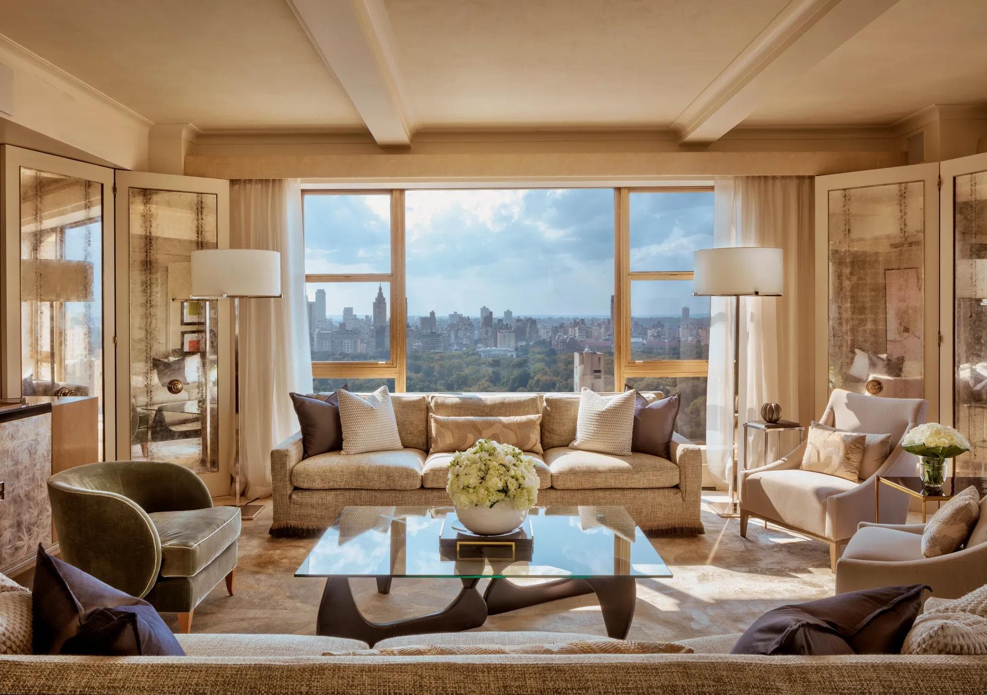 The Carlyle, A Rosewood Hotel - 5-star hotel in Upper East Side, MET Museum